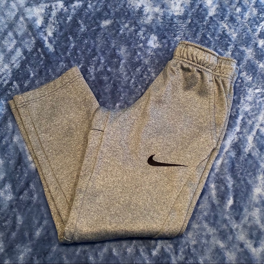 Boys Nike dry fit athletic pants size small